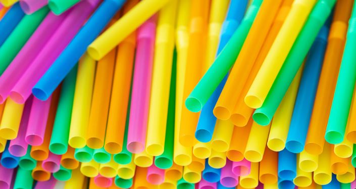 How Can I Be an Eco-Friendly Traveller? Plastic straws